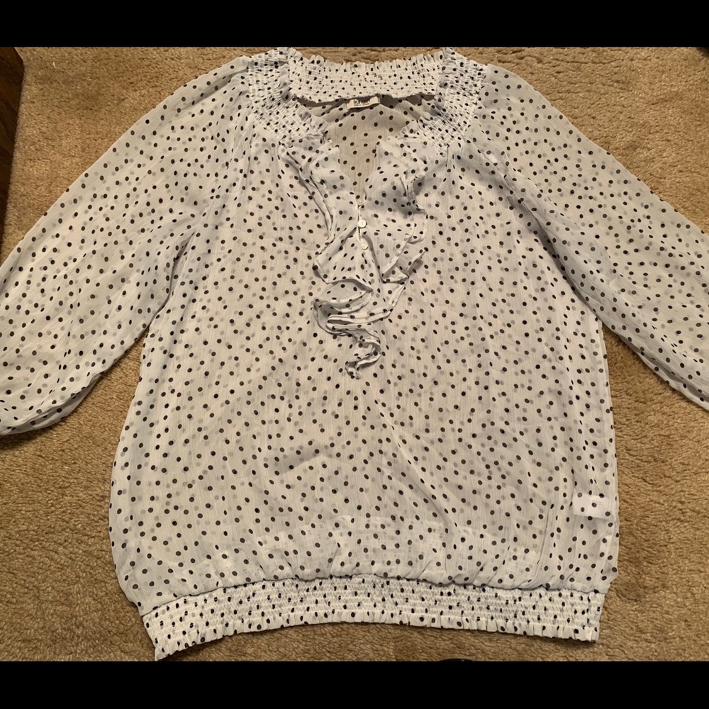 Old Navy white and black polka dot ruffle blouse
